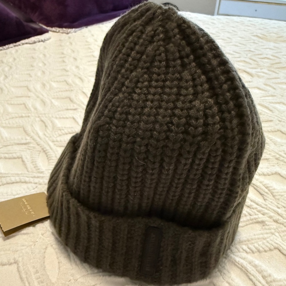 Burberry Dark Green Wool Bonnet - Picture 3 of 4